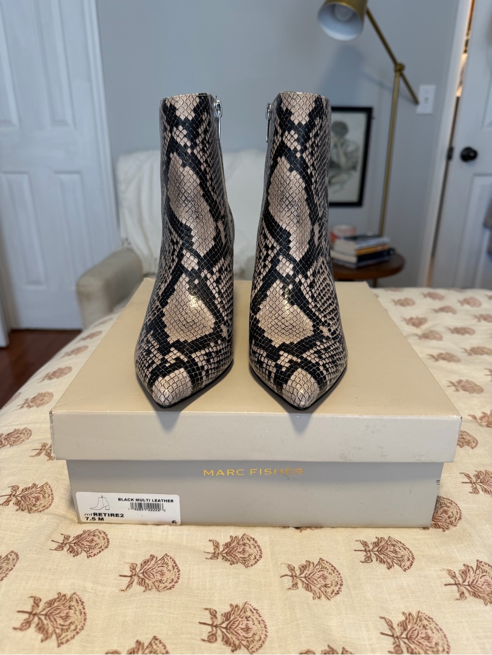 New in Box Marc Fisher Retire2 Snakeskin Boots